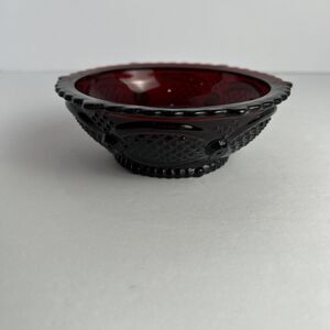 Avon  1876 Cape Cod Collection Ruby Red 5" Berry Dessert Bowl Vintage